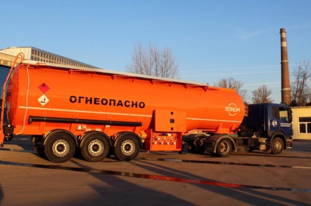 Цистерна MAN, VOLVO взять в аренду, заказать, цены, услуги - Чита