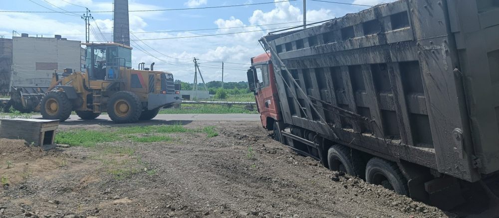 Эвакуация грузовых авто и автобусов. 24 часа. стоимость услуг и где заказать - Чита