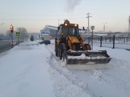 Уборка, чистка снега спецтехникой стоимость услуг и где заказать - Петровск-Забайкальский